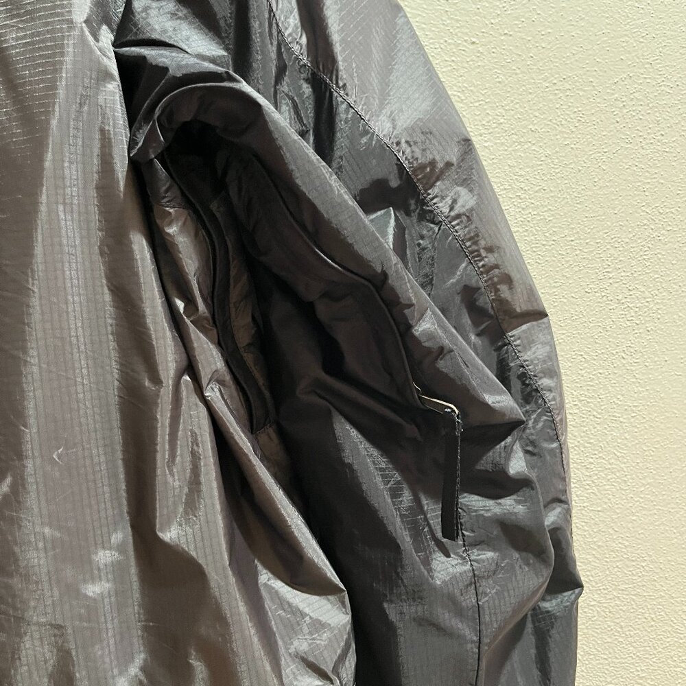 MOUNTAIN HARDWARE Conduit SL Women's Gray/Black Jacket - Size L - Picture 10 of 13